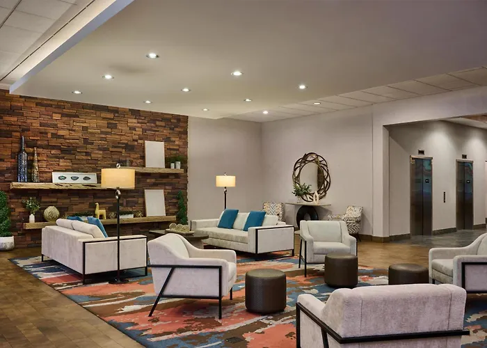 Doubletree By Hilton Flagstaff