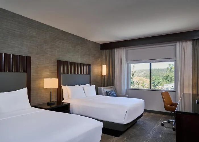 Doubletree By Hilton Hotel Flagstaff